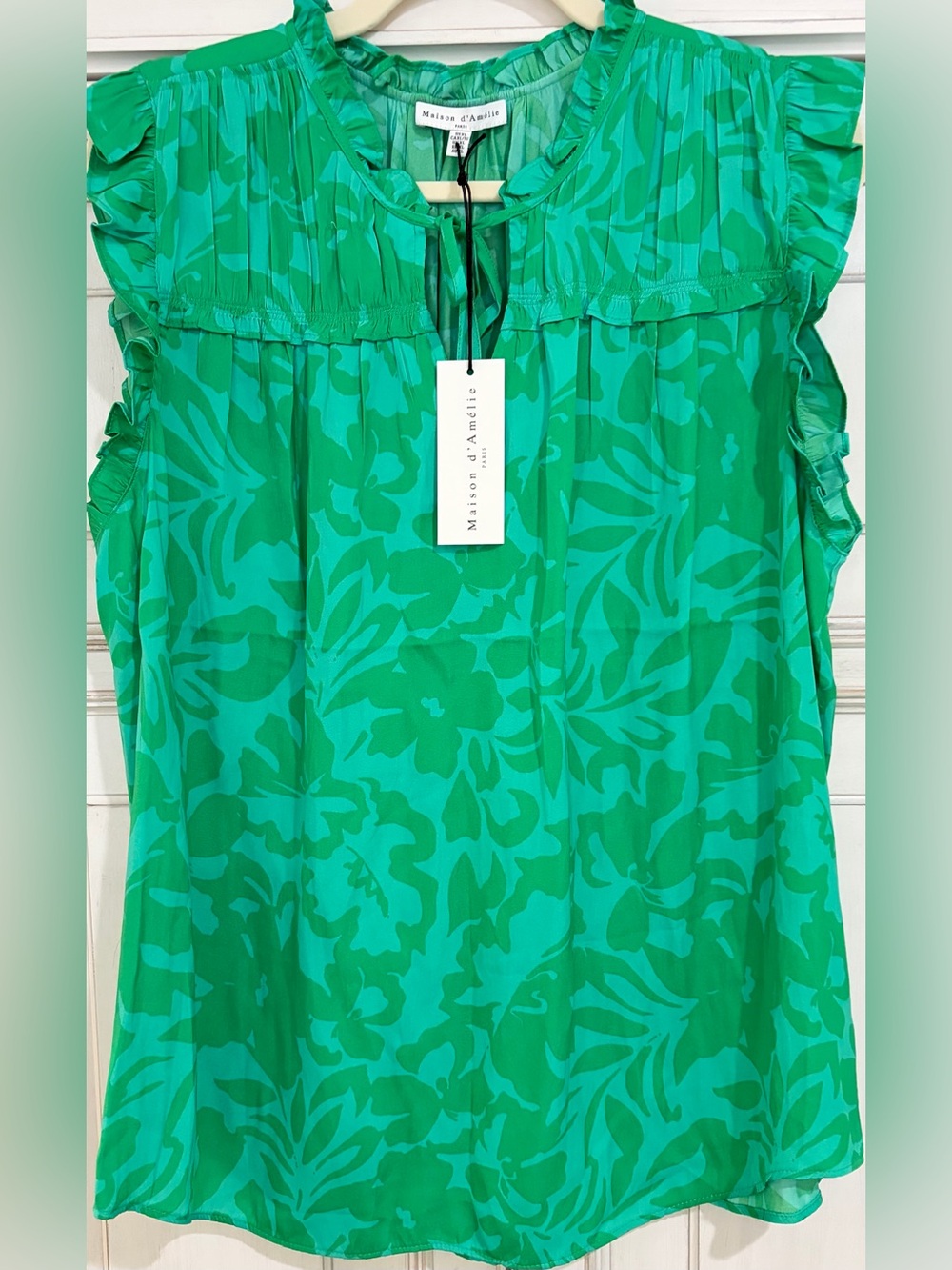 NWT SZ XL Maison d’Amélie Green Floral Ruffle-Sleeve Women's Top